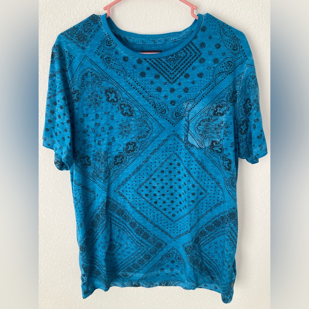 Guess Tshirt